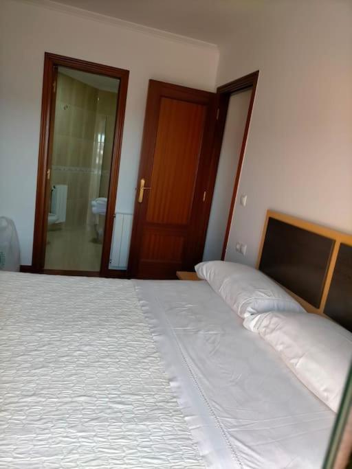 Atico Con 3 Habitaciones En Poio Esterno foto
