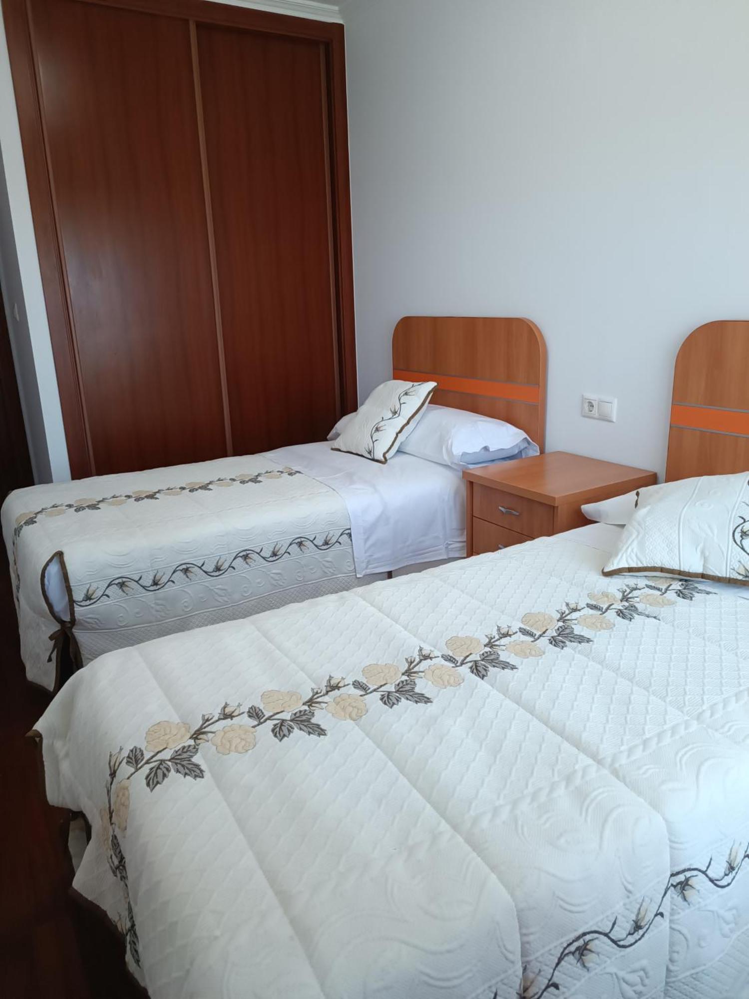 Atico Con 3 Habitaciones En Poio Esterno foto